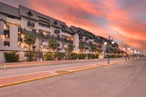 7300 Lakeshore Dr #4, New Orleans, LA 70124