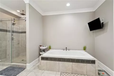 Bath - 317 E Augusta Ln, Slidell, LA 70458 photo 2 of 4