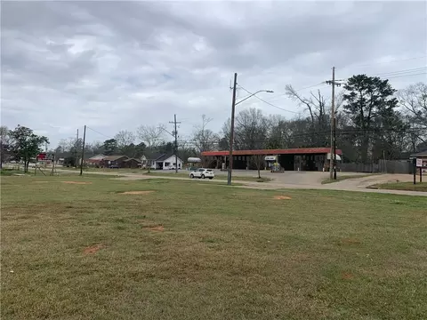 702 Avenue G Ave, Kentwood, LA 70444
