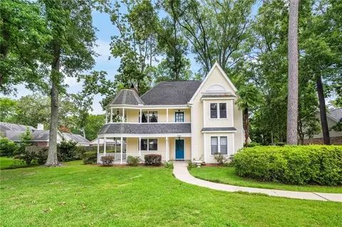 203 Mimosa Cir, Mandeville, LA 70471