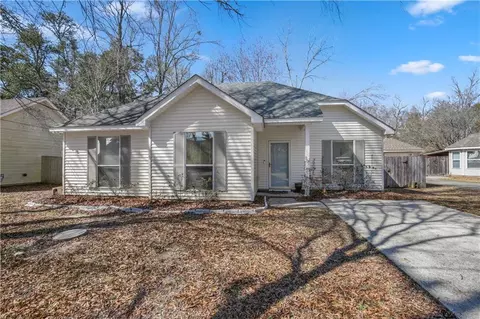 2086 Dupre St, Mandeville, LA 70448