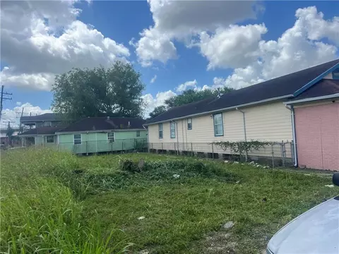 1504 S White St, New Orleans, LA 70125