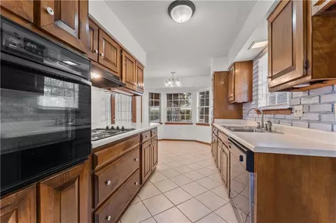 Kitchen - 201 Darwin Dr, Slidell, LA 70458 photo 3 of 3