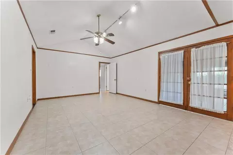 Living - 201 Darwin Dr, Slidell, LA 70458 photo 5 of 6