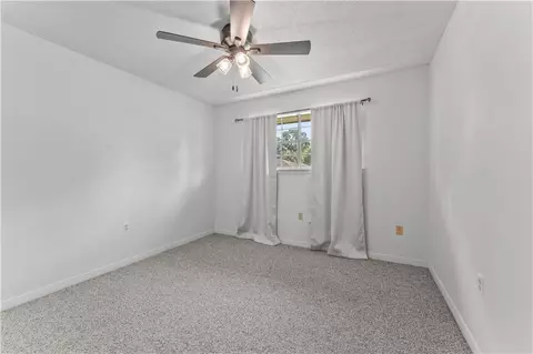 Bedroom - 201 Darwin Dr, Slidell, LA 70458 photo 2 of 4