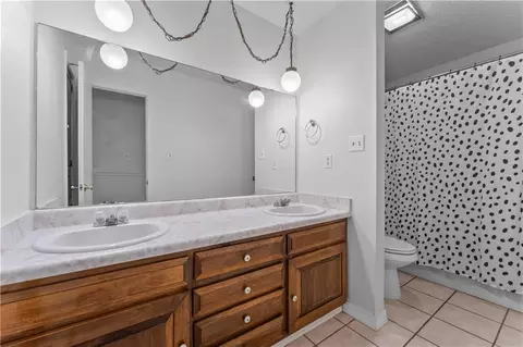 Bath - 201 Darwin Dr, Slidell, LA 70458 photo 2 of 2