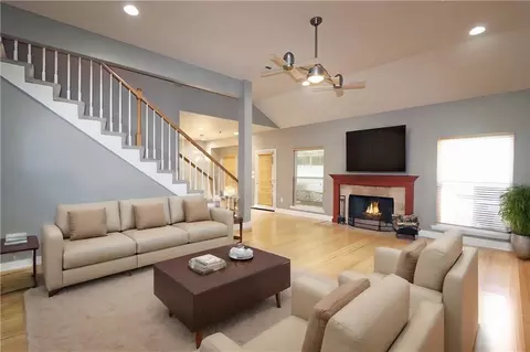 Living - 47013 Rivergate Dr, Robert, LA 70455 photo 1 of 2