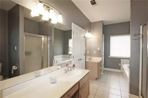 Bath - 47013 Rivergate Dr, Robert, LA 70455 photo 1 of 4