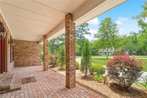 Exterior - 63 Doubloon Dr, Slidell, LA 70461 photo 6 of 21
