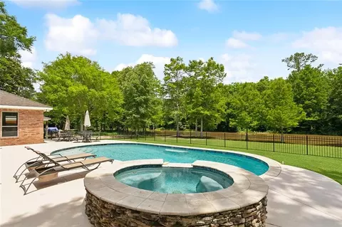 Exterior - 63 Doubloon Dr, Slidell, LA 70461 photo 12 of 21