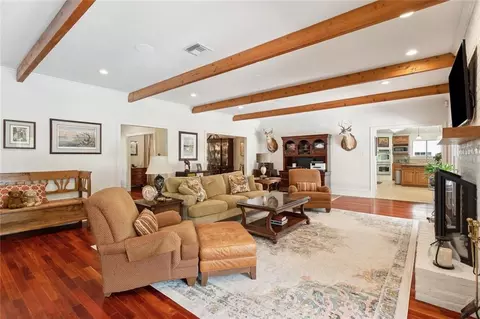 Living - 63 Doubloon Dr, Slidell, LA 70461 photo 1 of 5