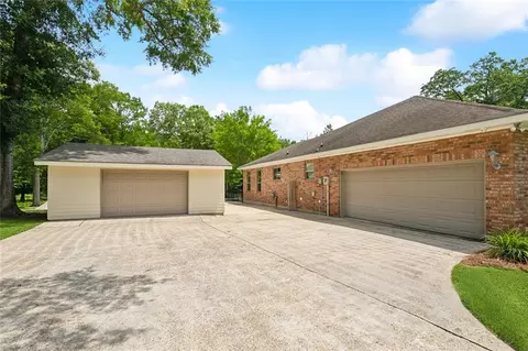 Exterior - 63 Doubloon Dr, Slidell, LA 70461 photo 19 of 21