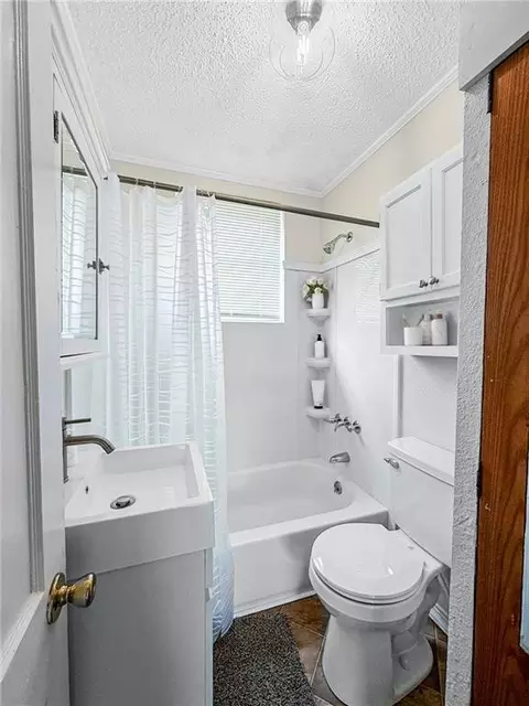 Bath - 6628 Bailey Rd, Deridder, LA 70634 photo 3 of 4