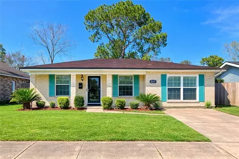 1522 Maplewood Dr, Harvey, LA 70058