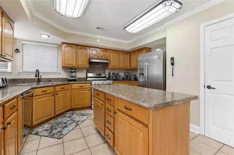 Kitchen - 604 Terri Dr, Luling, LA 70070 photo 1 of 2