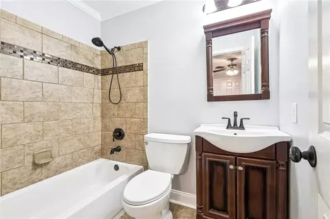 Bath - 604 Terri Dr, Luling, LA 70070 photo 4 of 4