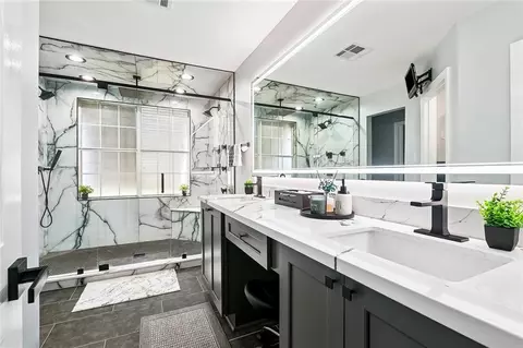 Bath - 604 Terri Dr, Luling, LA 70070 photo 1 of 4