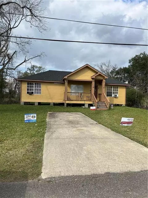 233 Annex St, Destrehan, LA 70047