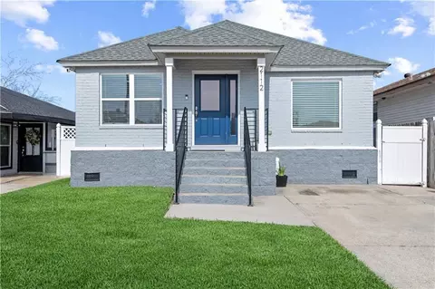 2112 Fernando Ct, Marrero, LA 70072