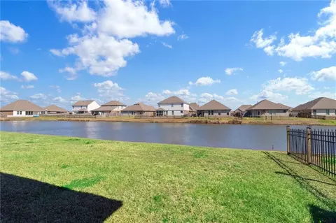 View/Area - 144 E Lake Ct, Slidell, LA 70461 photo 1 of 1