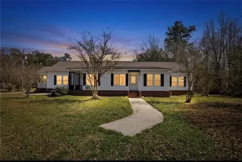 17485 Cardinal Ln, Hammond, LA 70401