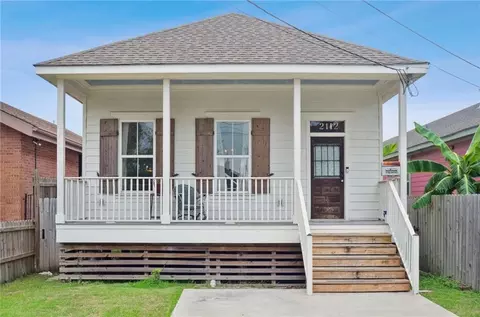 2112 St Roch Ave, New Orleans, LA 70117