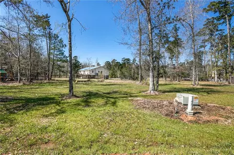 Piney Woods Lane, Covington, LA 70433 photo 2
