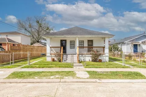 142 Rencopas Ct, Jefferson, LA 70121