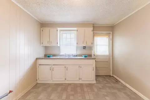 Entry Way - 142 Rencopas Ct, Jefferson, LA 70121 photo 2 of 3