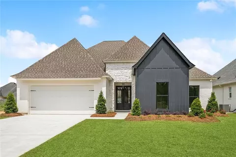 7129 Green Heron Ln, Madisonville, LA 70447