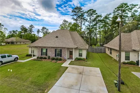 2240-2242 10th St, Mandeville, LA 70471