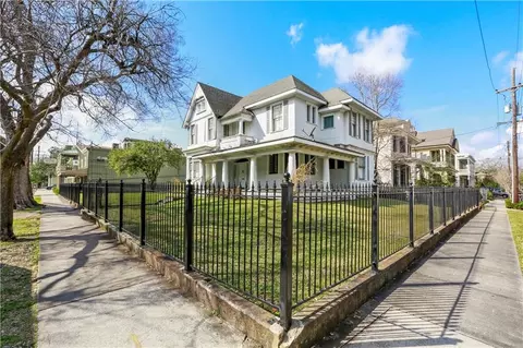 2701 Prytania St, New Orleans, LA 70130