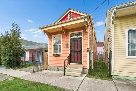 2207 St Ann St, New Orleans, LA 70119