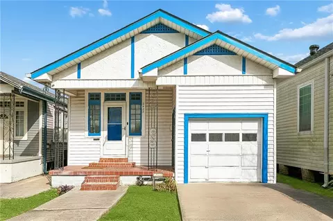 2421 23 Upperline St, New Orleans, LA 70115