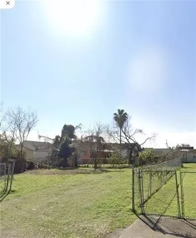 1726 N Villere St, New Orleans, LA 70116
