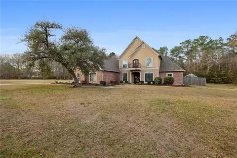 21035 Beau Chateau Blvd, Ponchatoula, LA 70454