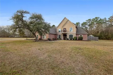 21035 Beau Chateau Blvd, Ponchatoula, LA 70454