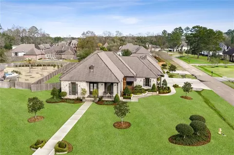 500 Tallow Tree Dr, Madisonville, LA 70447
