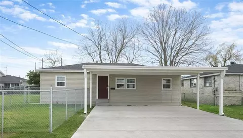 644 10th St, Westwego, LA 70094