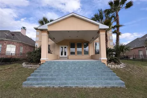Exterior - 84 Inlet Dr, Slidell, LA 70458 photo 3 of 3