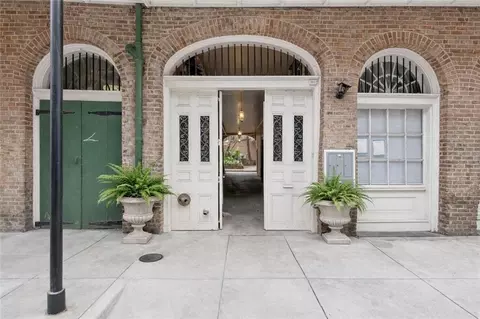 518 Governor Nicholls St #102, New Orleans, LA 70116