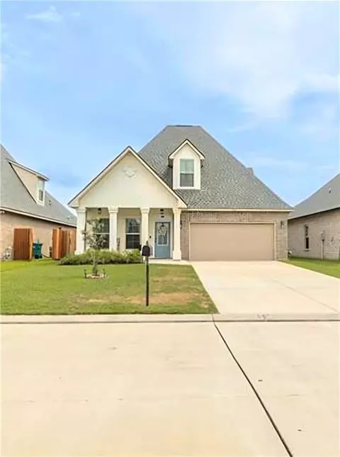 633 High Ridge Loop Dr, Slidell, LA 70458