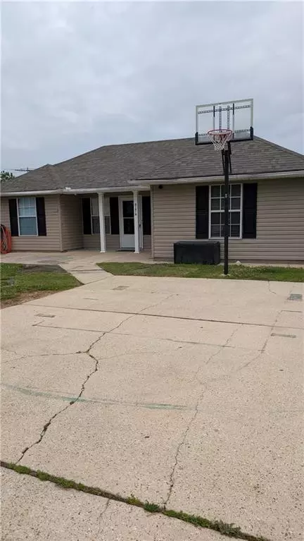 31219 May St, Lacombe, LA 70445