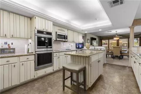 Kitchen - 17239 Three Rivers Rd, Covington, LA 70435 photo 1 of 3