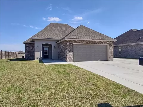 253 Pond Dr, Thibodaux, LA 70301