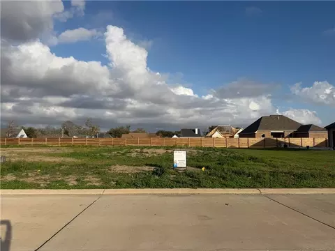 329 Sophia Dr, Luling, LA 70070 photo 3