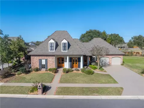102 Brahmwell Ct, Lafayette, LA 70508