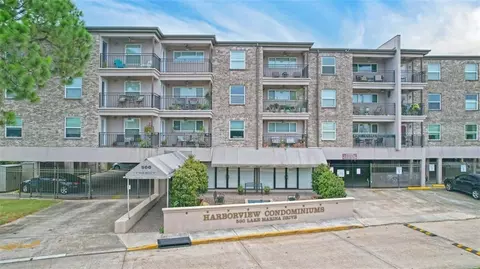 500 Lake Marina Ave #318, New Orleans, LA 70124