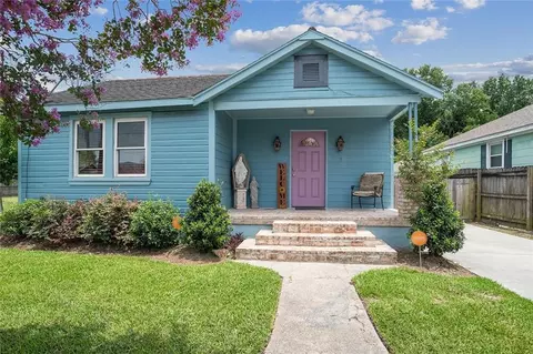 919 Mehle St, Arabi, LA 70032