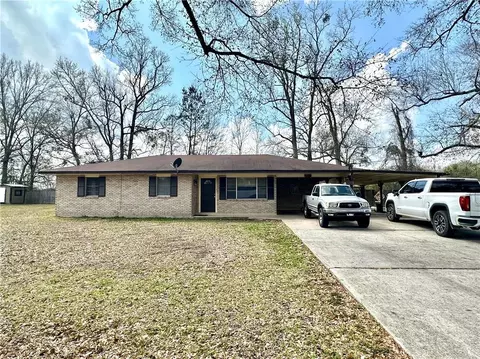 40055 Hickory Ln, Ponchatoula, LA 70454